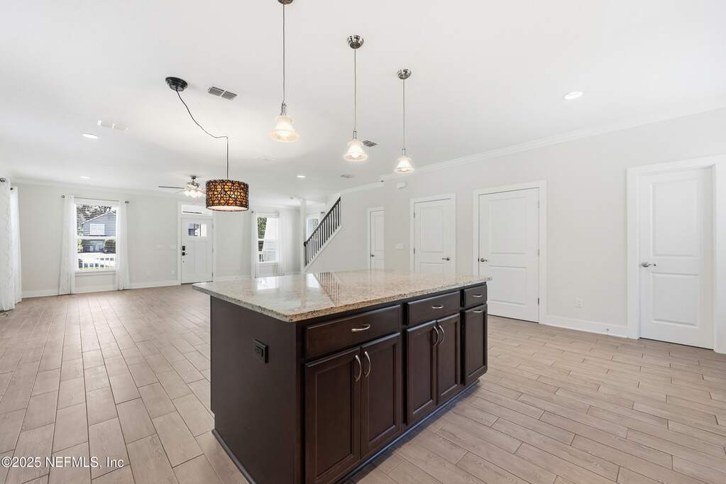 3 Bedroom Single Family Home/House's Image 14