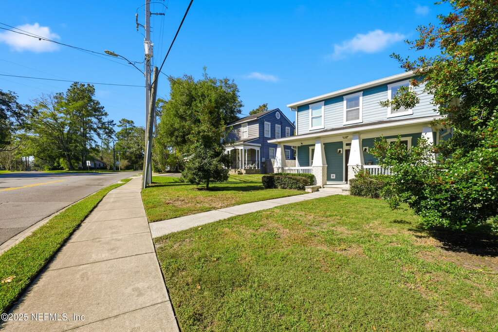 3 Bedroom Single Family Home/House's Image 40