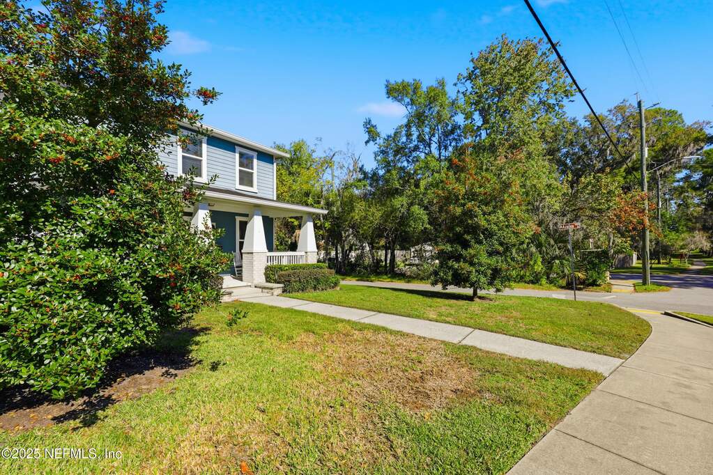 3 Bedroom Single Family Home/House's Image 41