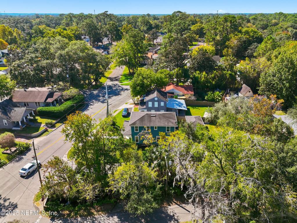 3 Bedroom Single Family Home/House's Image 44