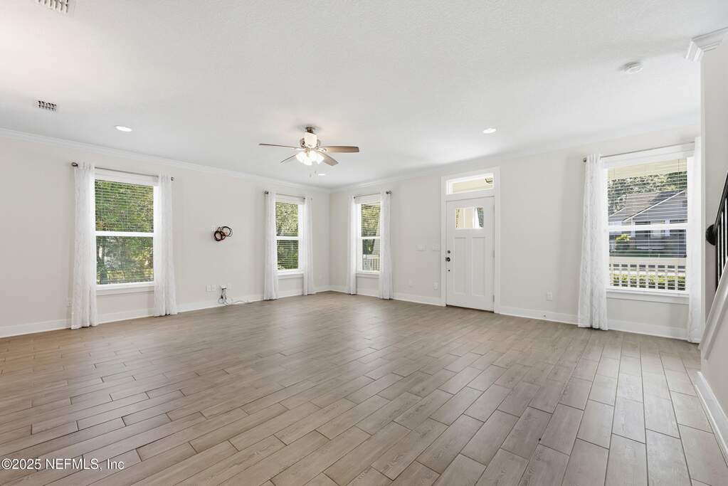 3 Bedroom Single Family Home/House's Image 4