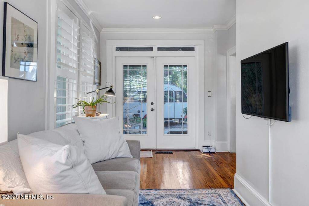 5 Bedroom Single Family Home/House's Image 21