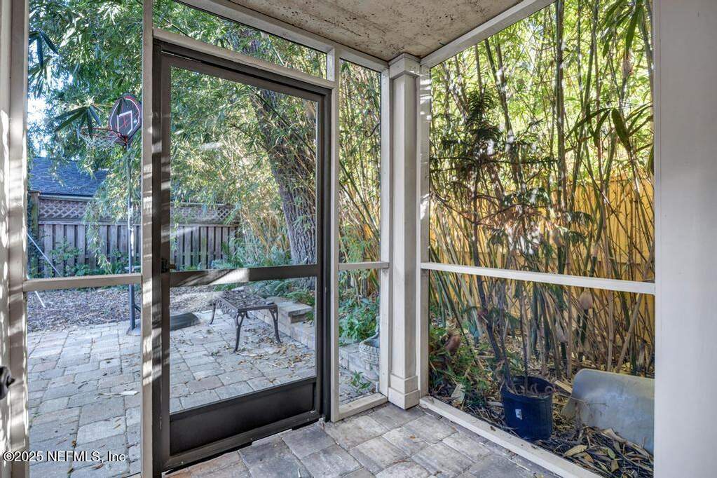 5 Bedroom Single Family Home/House's Image 64