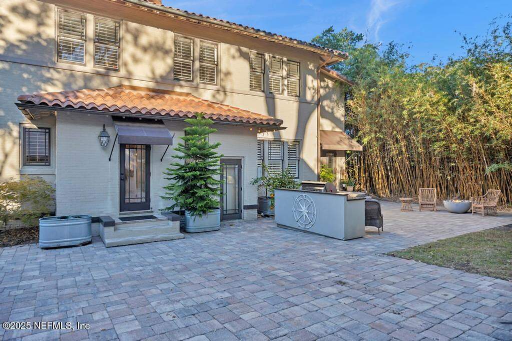 5 Bedroom Single Family Home/House's Image 74
