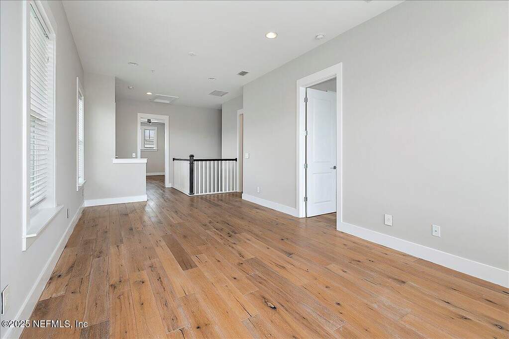 3 Bedroom Villa/Townhouse's Image 16