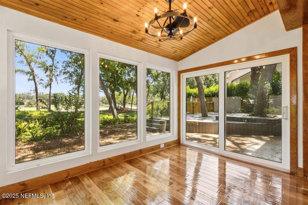 3 Bedroom Single Family Home/House's Image 7