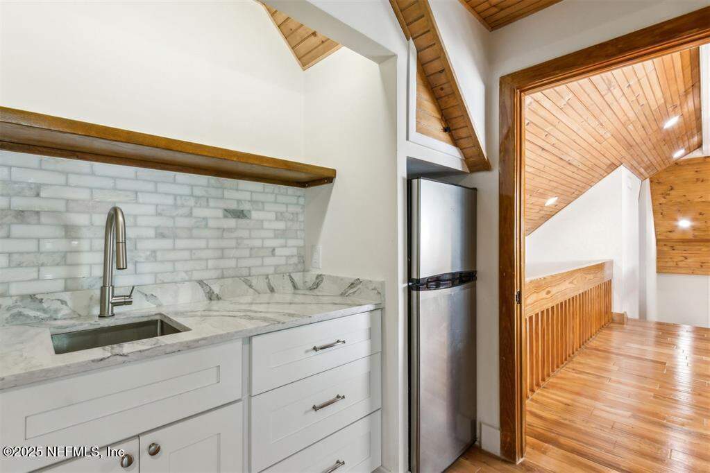 3 Bedroom Single Family Home/House's Image 22