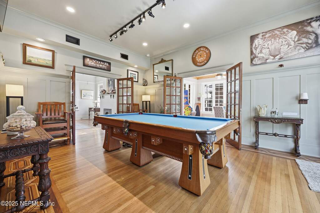 5 Bedroom Single Family Home/House's Image 21