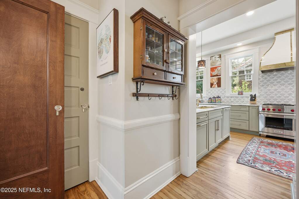 5 Bedroom Single Family Home/House's Image 32