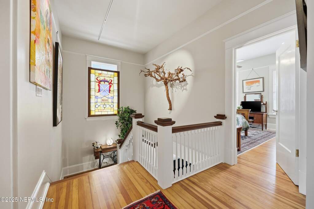 5 Bedroom Single Family Home/House's Image 33