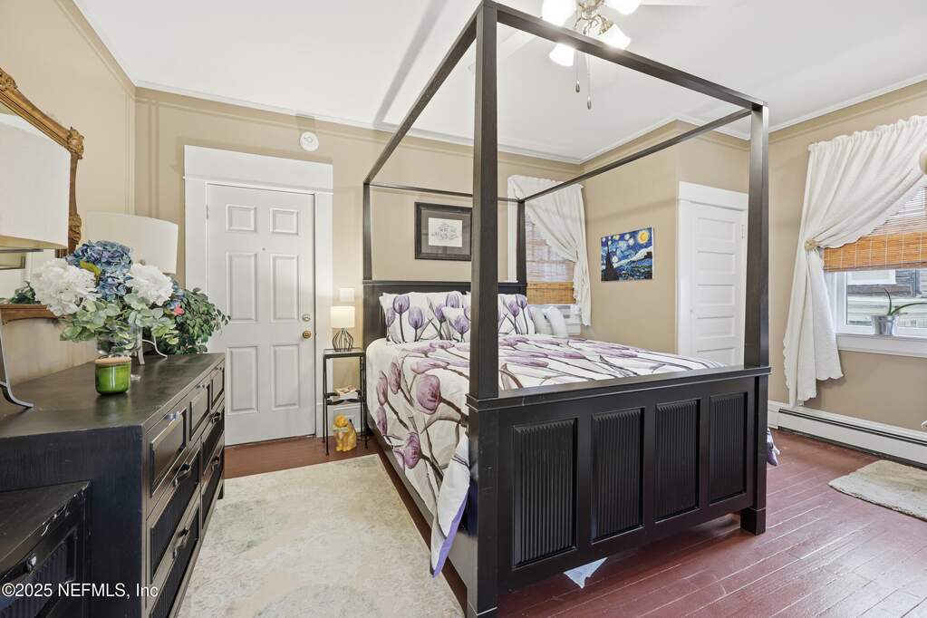 5 Bedroom Single Family Home/House's Image 64