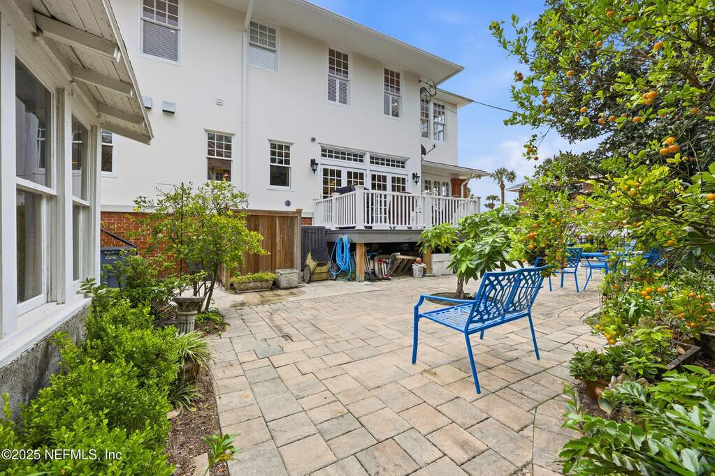 5 Bedroom Single Family Home/House's Image 77