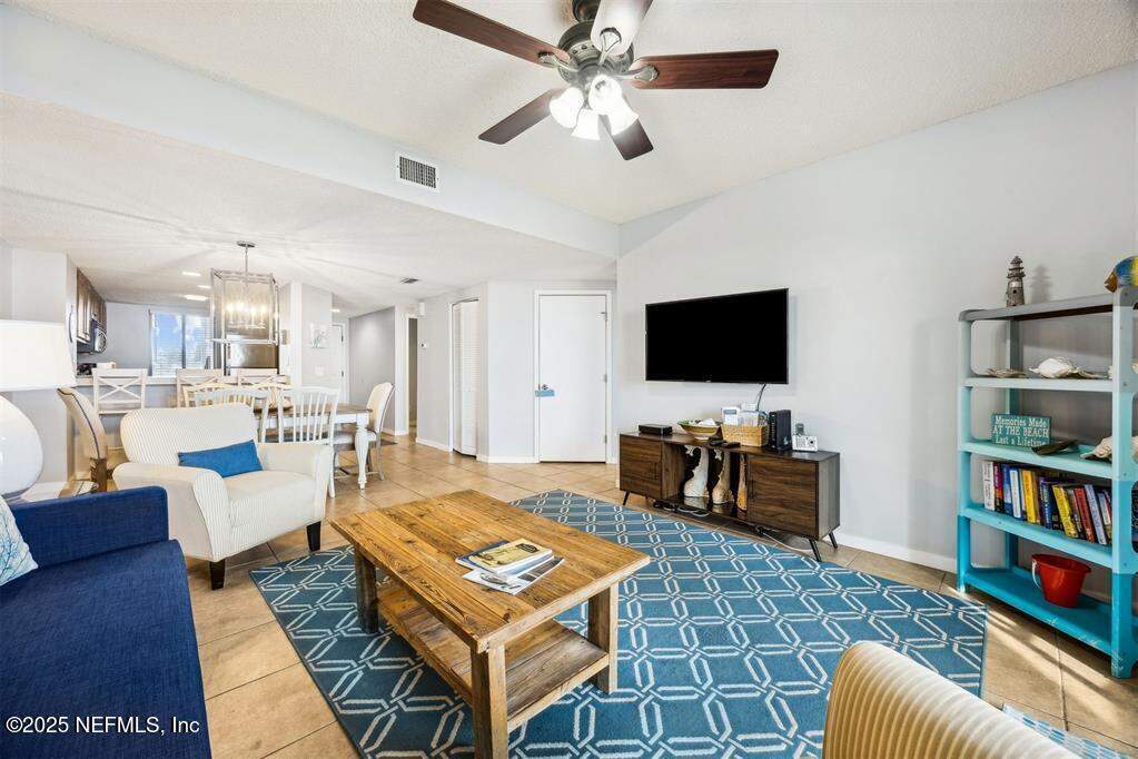 2 Bedroom Apartment/Flat's Image 6