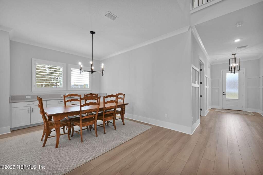 5 Bedroom Single Family Home/House's Image 13