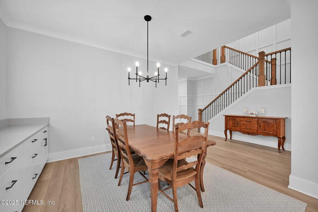 5 Bedroom Single Family Home/House's Image 15