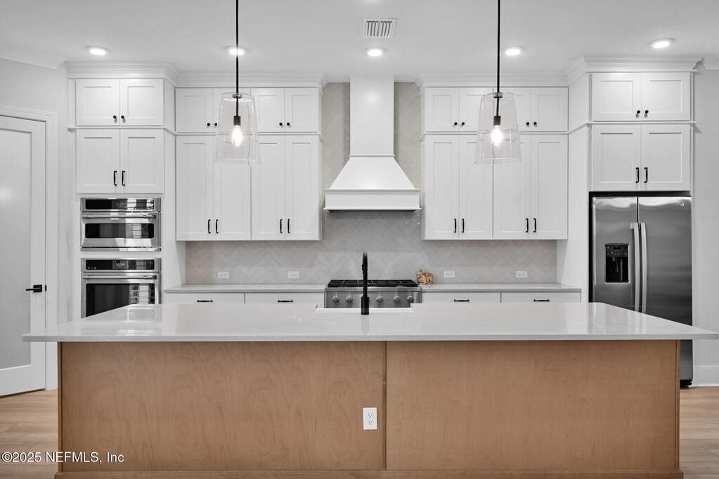 5 Bedroom Single Family Home/House's Image 18