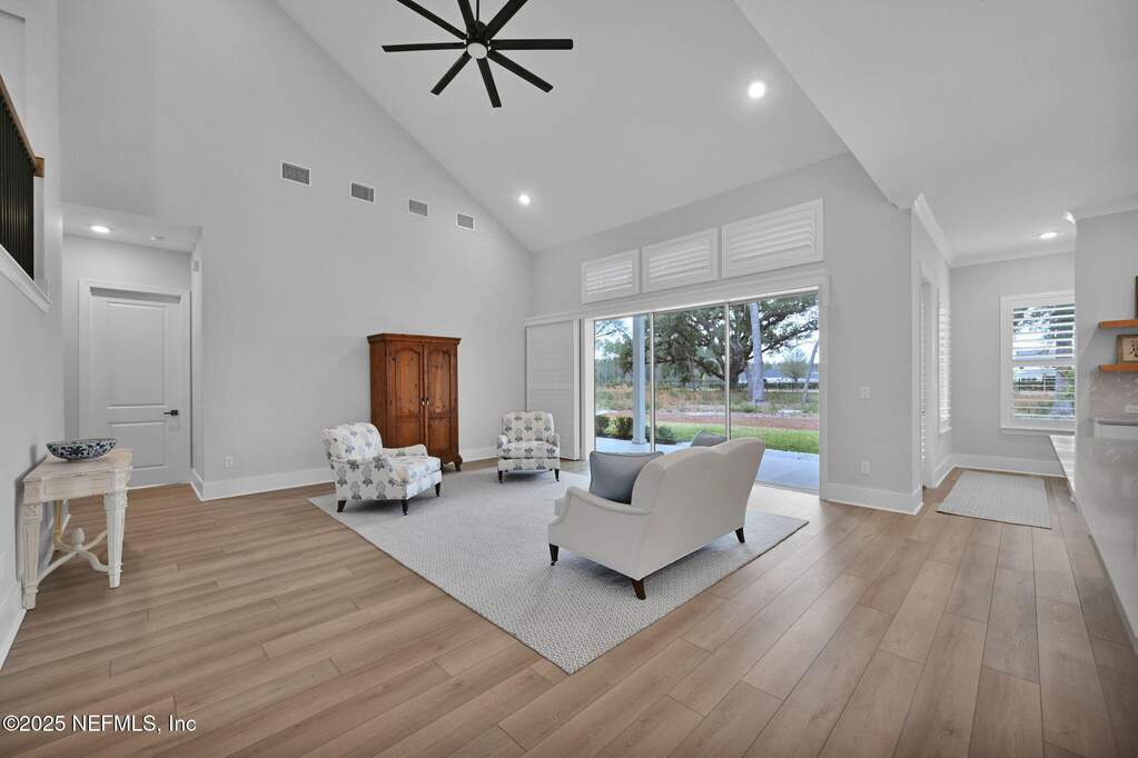 5 Bedroom Single Family Home/House's Image 26