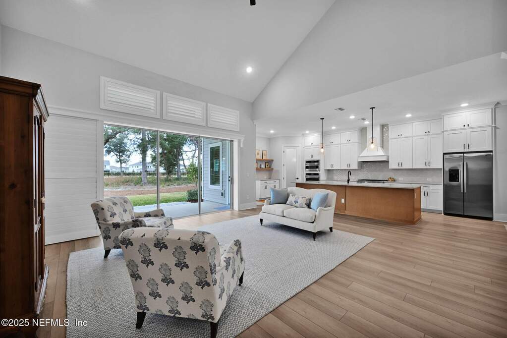 5 Bedroom Single Family Home/House's Image 27