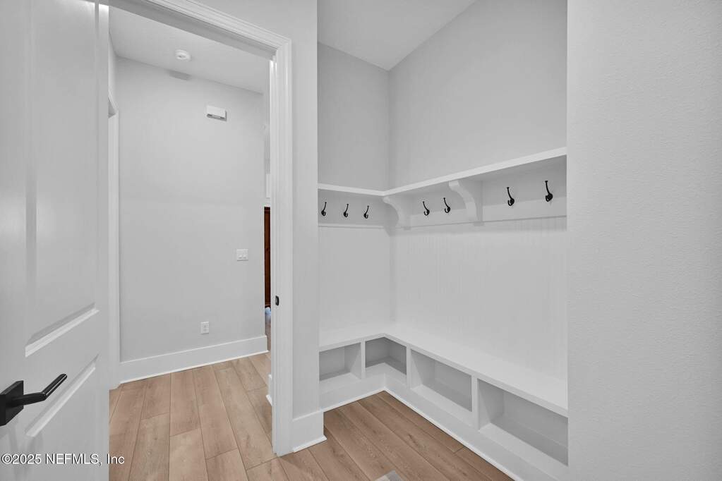 5 Bedroom Single Family Home/House's Image 31