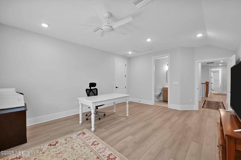 5 Bedroom Single Family Home/House's Image 41