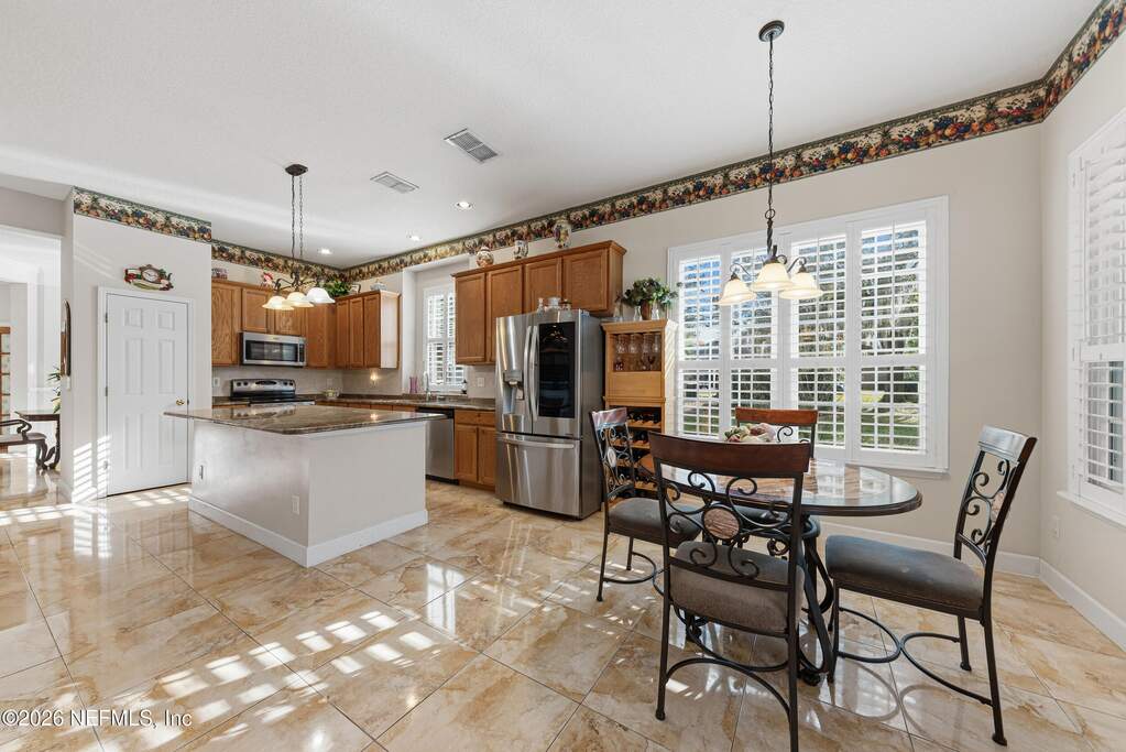 4 Bedroom Single Family Home/House's Image 12