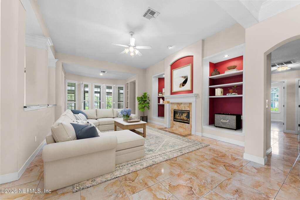 4 Bedroom Single Family Home/House's Image 13