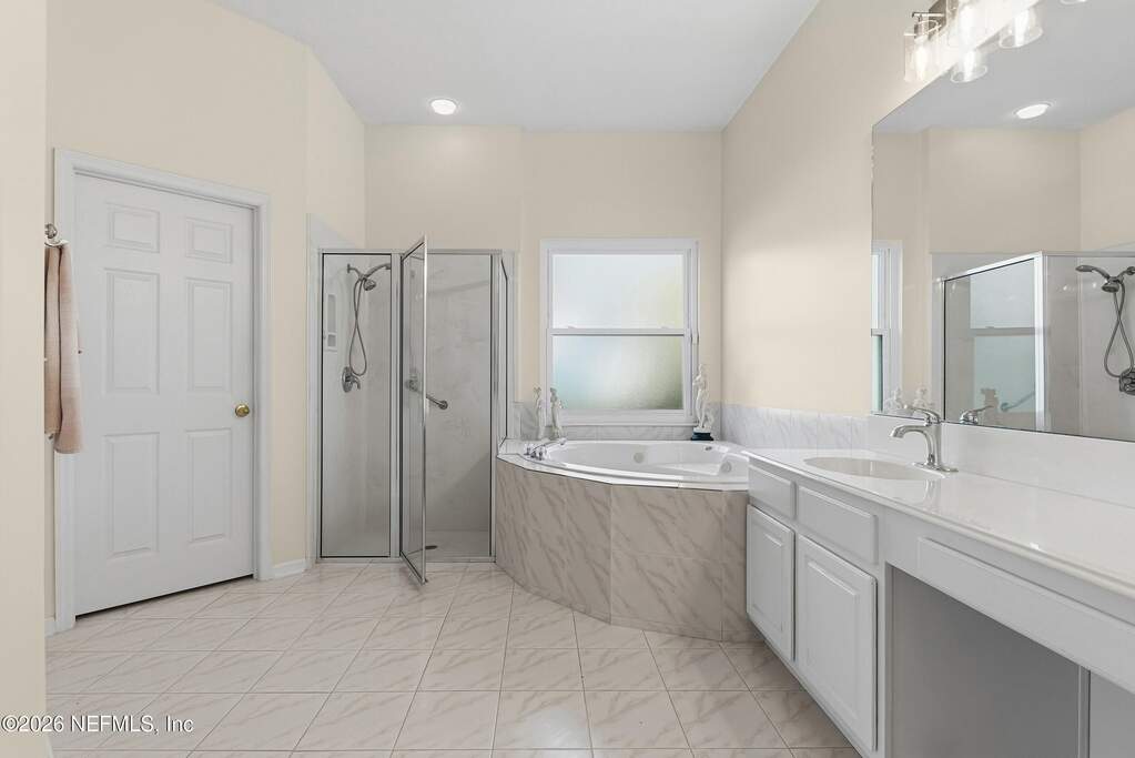 4 Bedroom Single Family Home/House's Image 17