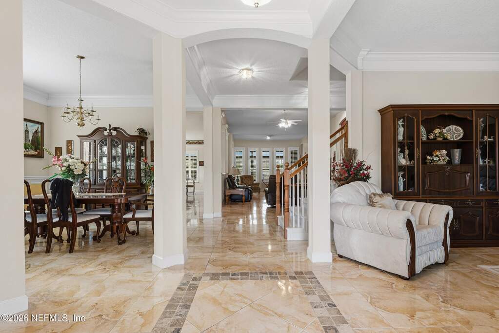 4 Bedroom Single Family Home/House's Image 5