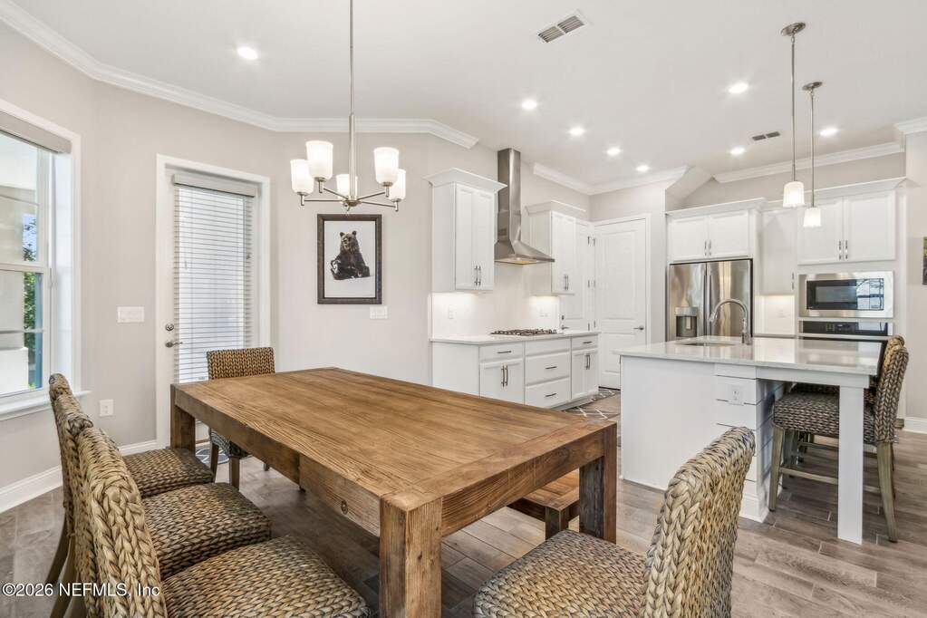 3 Bedroom Single Family Home/House's Image 8