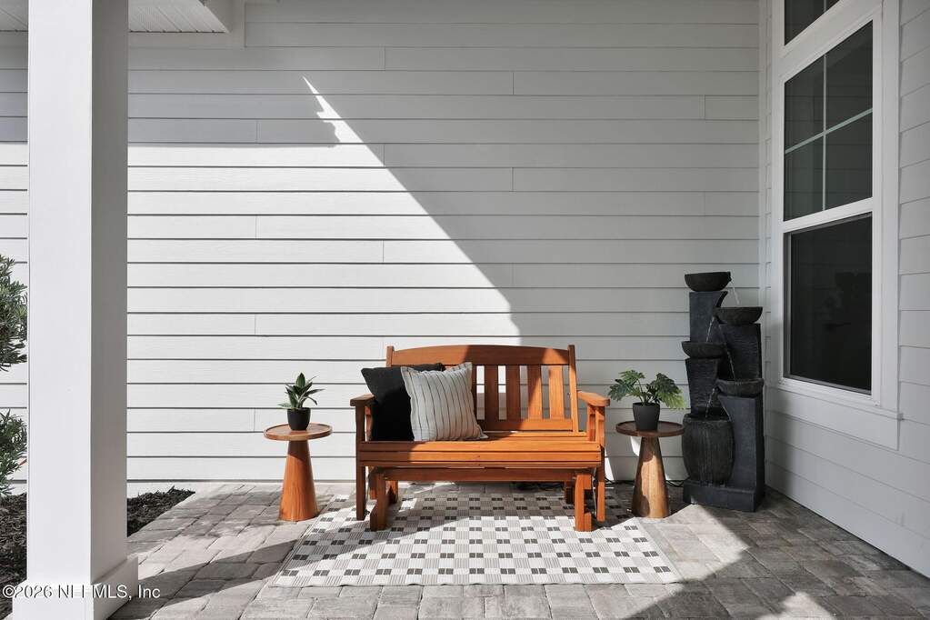 4 Bedroom Single Family Home/House's Image 3