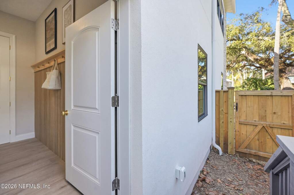 5 Bedroom Single Family Home/House's Image 46