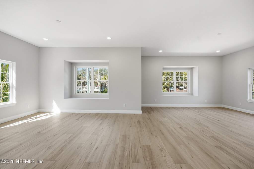 5 Bedroom Single Family Home/House's Image 49