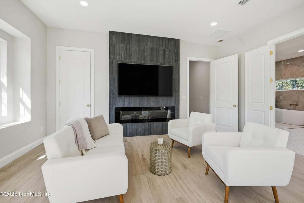 5 Bedroom Single Family Home/House's Image 55