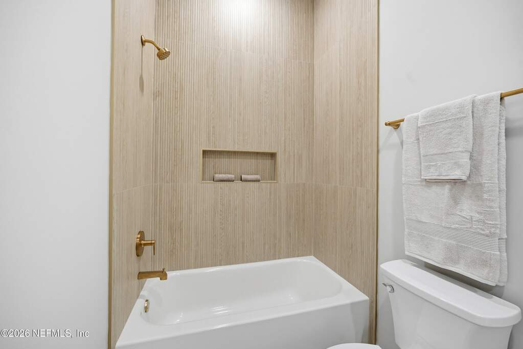 5 Bedroom Single Family Home/House's Image 69