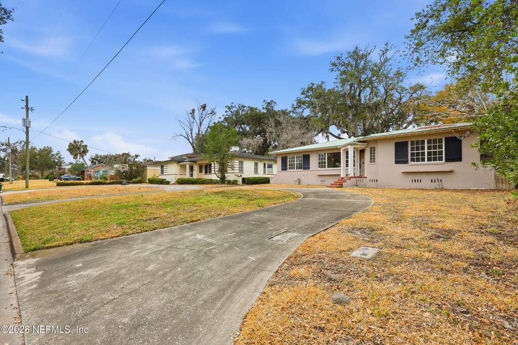 3 Bedroom Single Family Home/House's Image 7