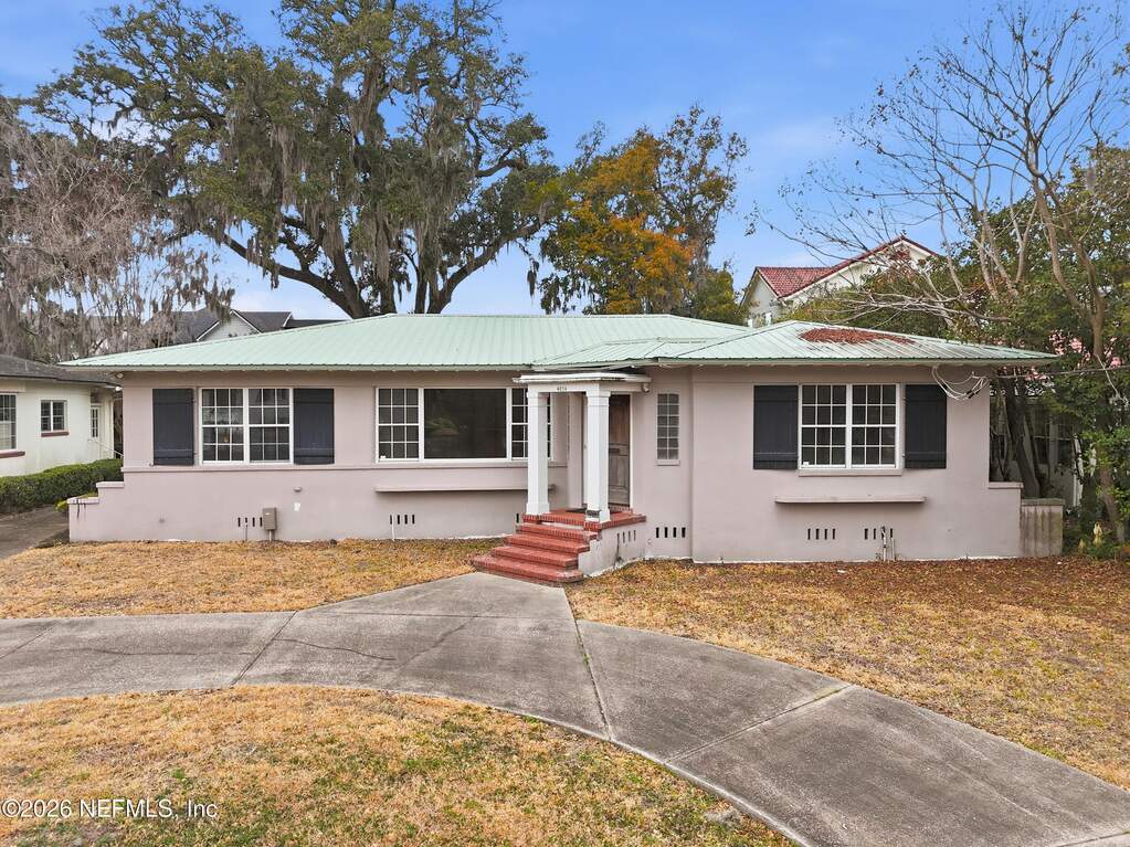 3 Bedroom Single Family Home/House's Image 5