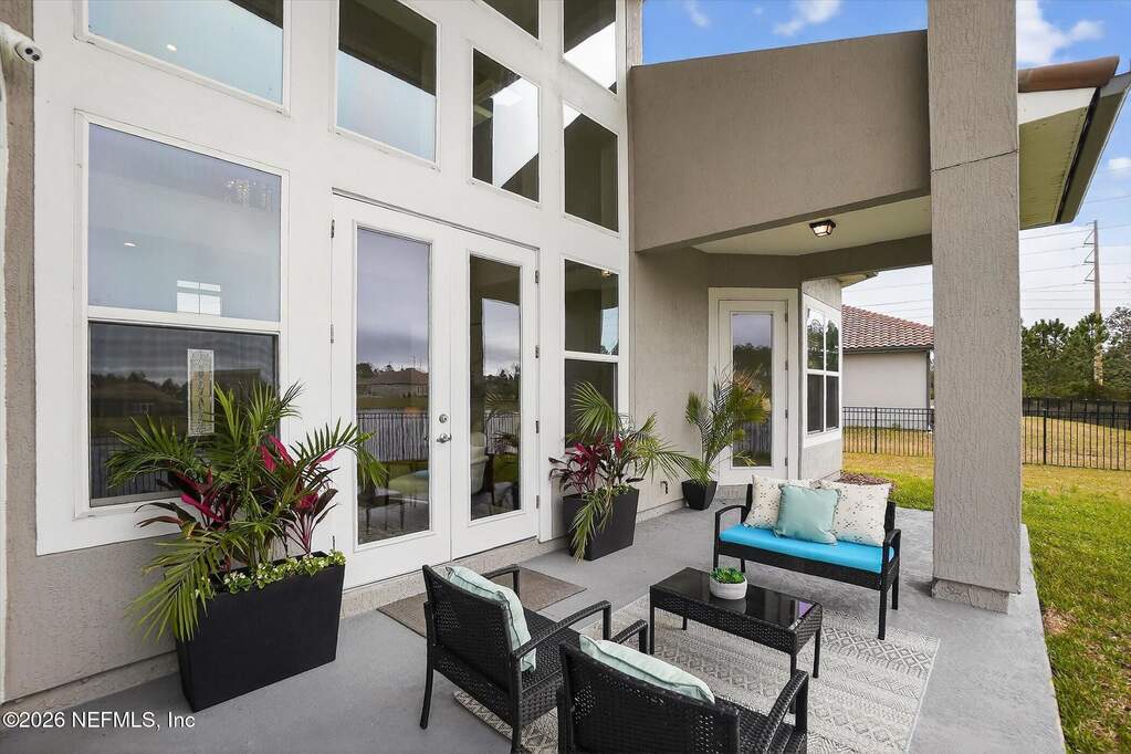 6 Bedroom Single Family Home/House's Image 48