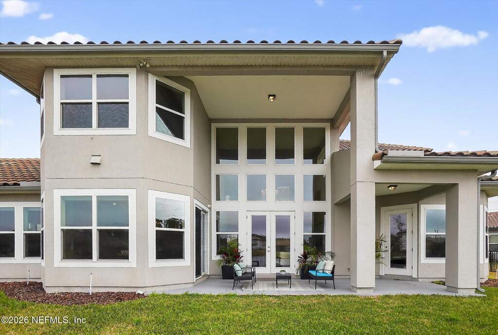 6 Bedroom Single Family Home/House's Image 49