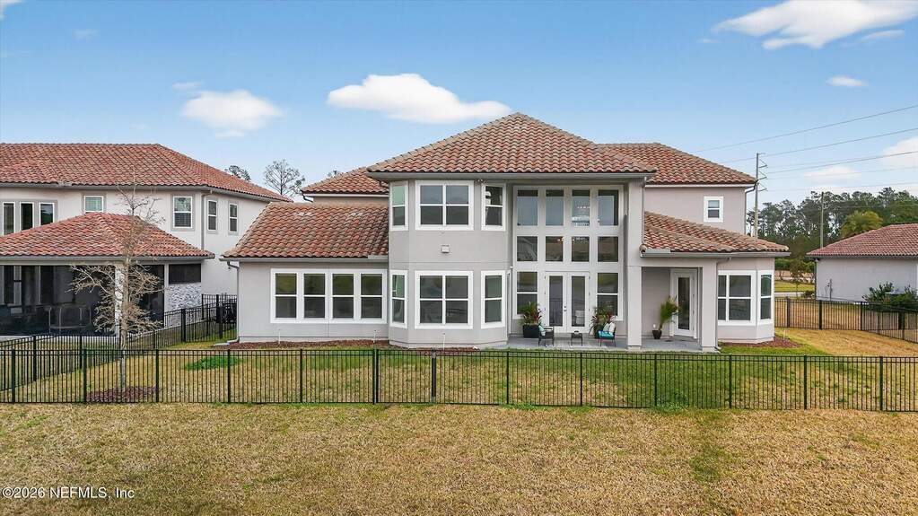 6 Bedroom Single Family Home/House's Image 51