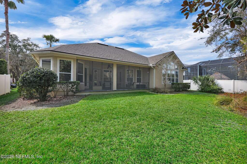 4 Bedroom Single Family Home/House's Image 32