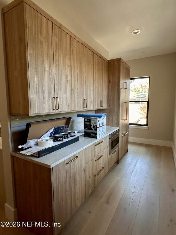 5 Bedroom Single Family Home/House's Image 4
