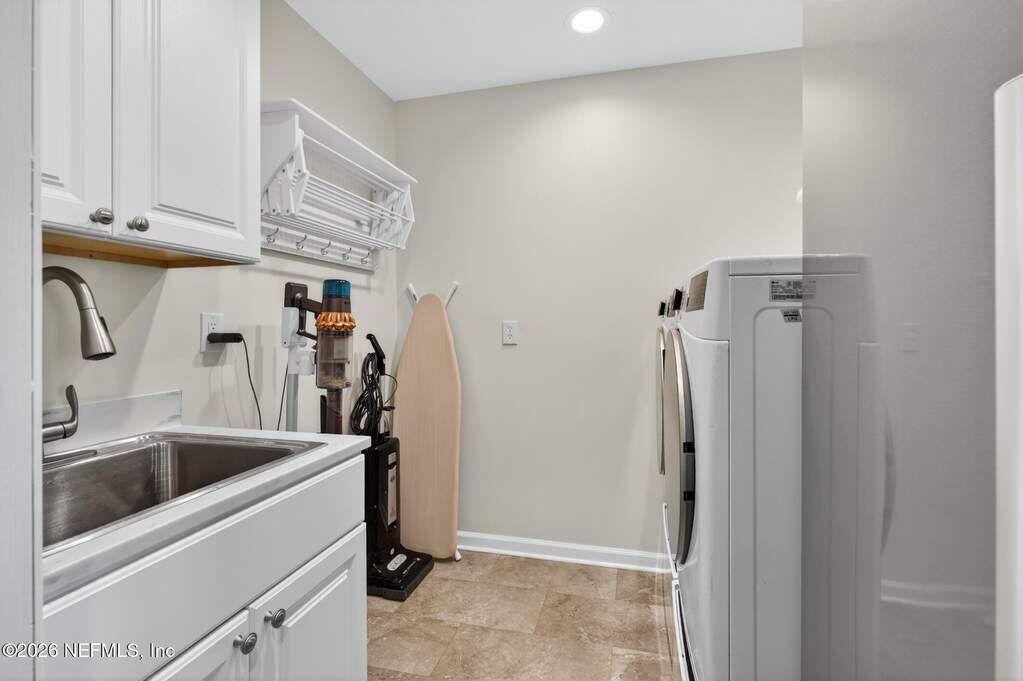 3 Bedroom Single Family Home/House's Image 72