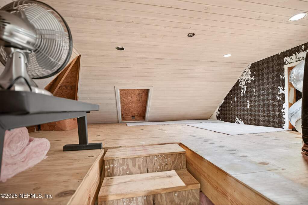 3 Bedroom Single Family Home/House's Image 75