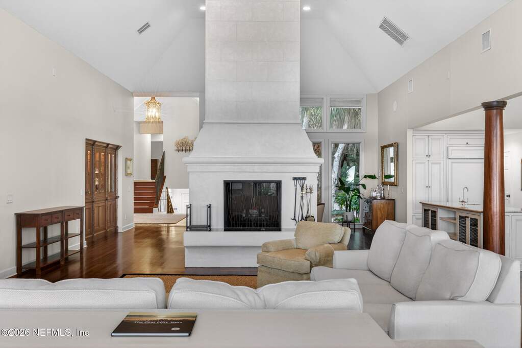 3 Bedroom Single Family Home/House's Image 93