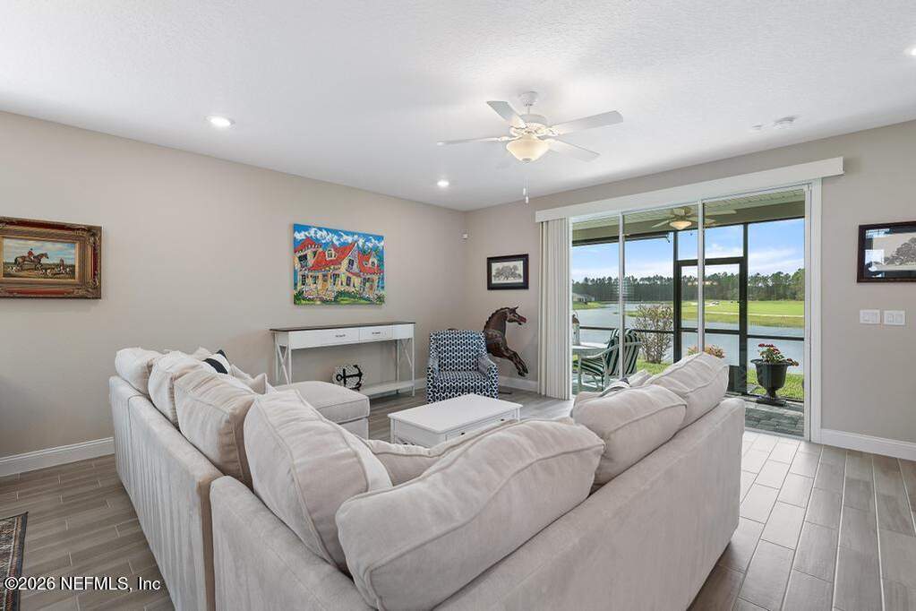 3 Bedroom Single Family Home/House's Image 7