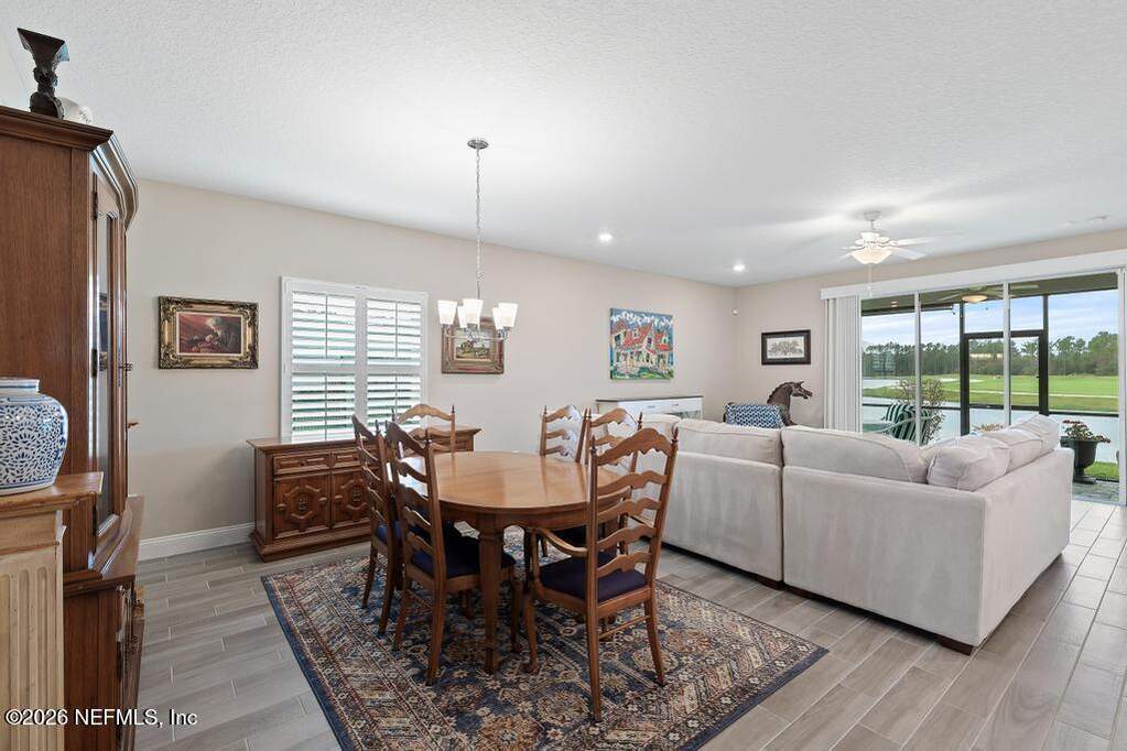 3 Bedroom Single Family Home/House's Image 14