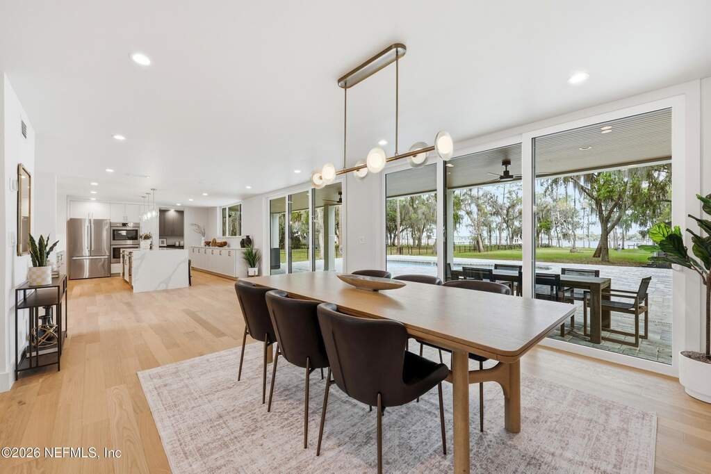 5 Bedroom Single Family Home/House's Image 11