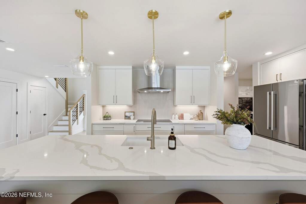 5 Bedroom Single Family Home/House's Image 14