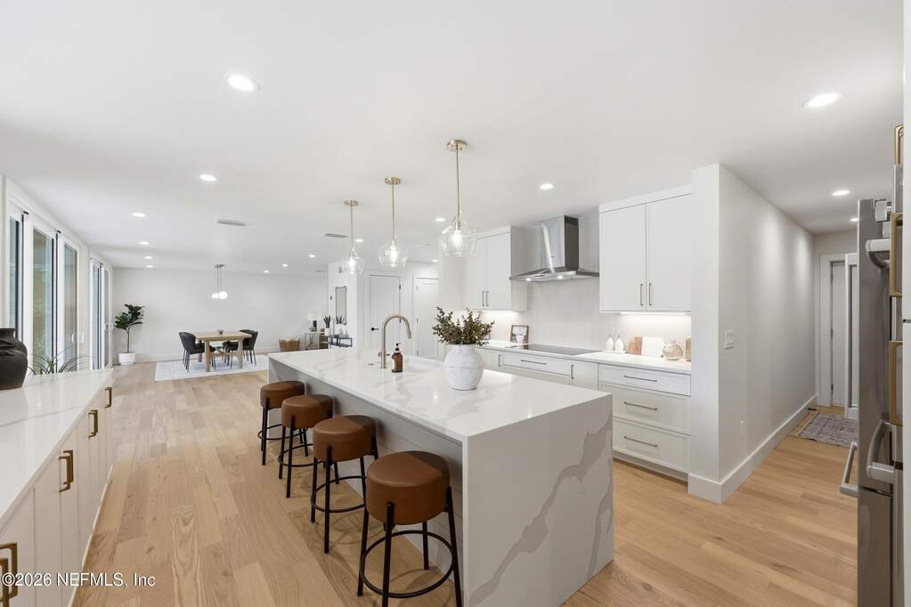 5 Bedroom Single Family Home/House's Image 15