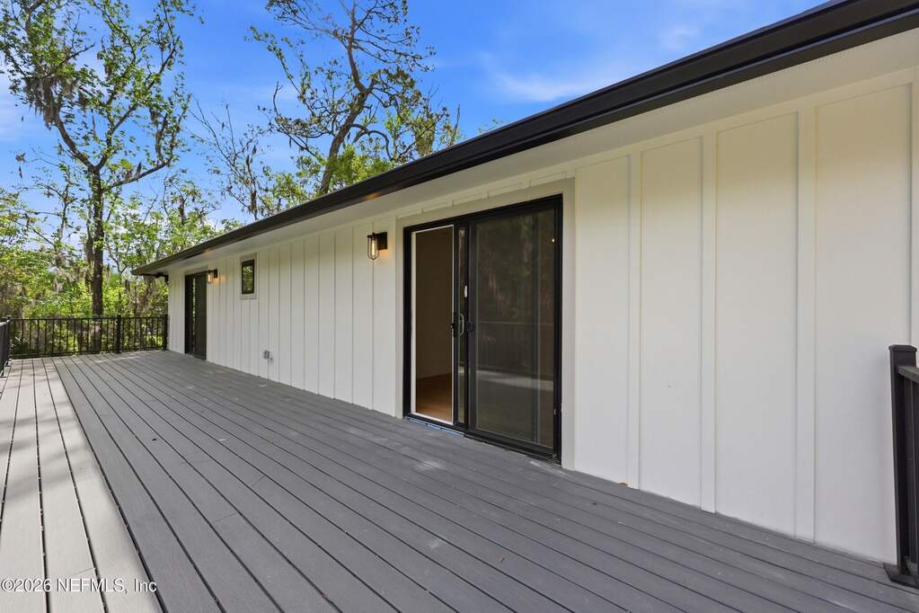 5 Bedroom Single Family Home/House's Image 32